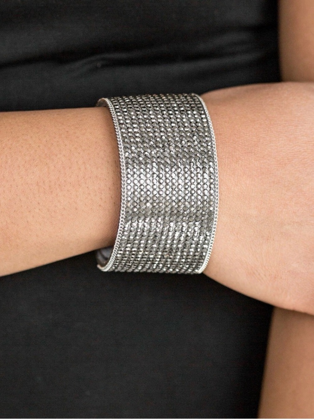 Paparazzi “Roll With The Punches“ Silver Bracelet